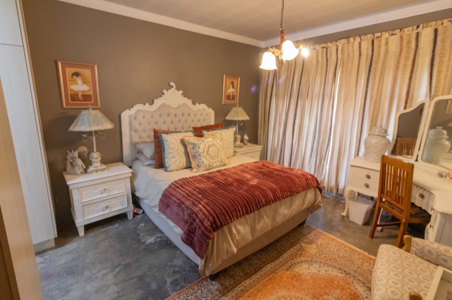 6 Bedroom Property for Sale in Elandia Free State